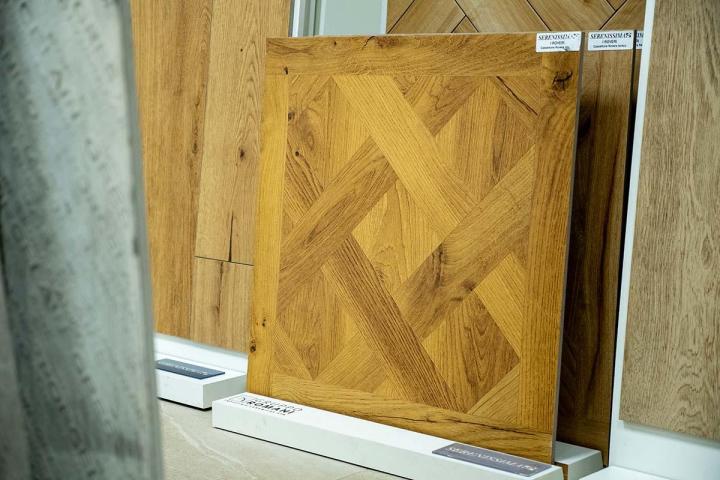 Vente de faïence à Orange